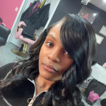 Babysitter in Justice (Illinois): Dontiasia