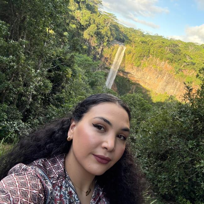 Babysitter in Surinam: Bushra