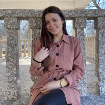 Babysitter em Vila Nova de Famalicão: Ana