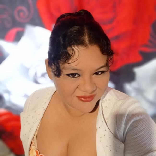 Niñera en Las Lomas: Leiquis