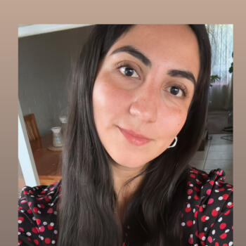 Niñera en Pucón: Alisson