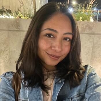 Babysitter in Cuenca: Solange