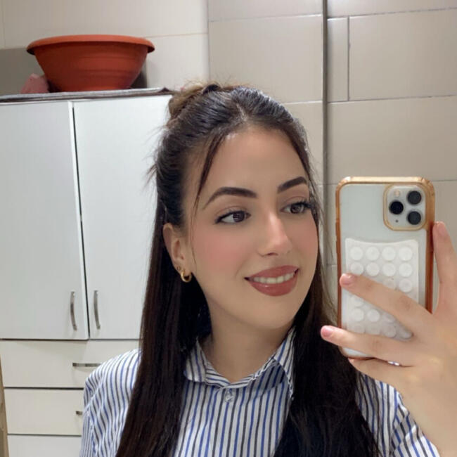 Baby-sitter in Québec: Yasmine