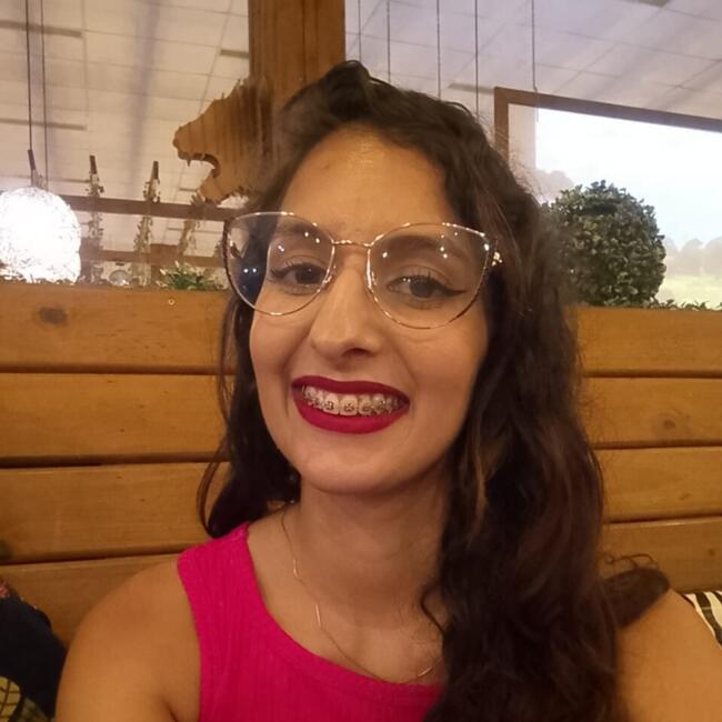 Babysitter in Novo Hamburgo: Tina kelly
