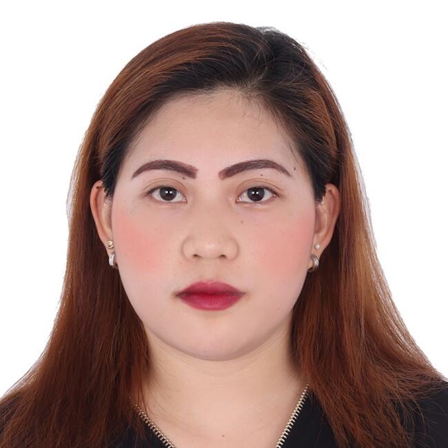 جليسة أطفال في دبي: JuliaAnn