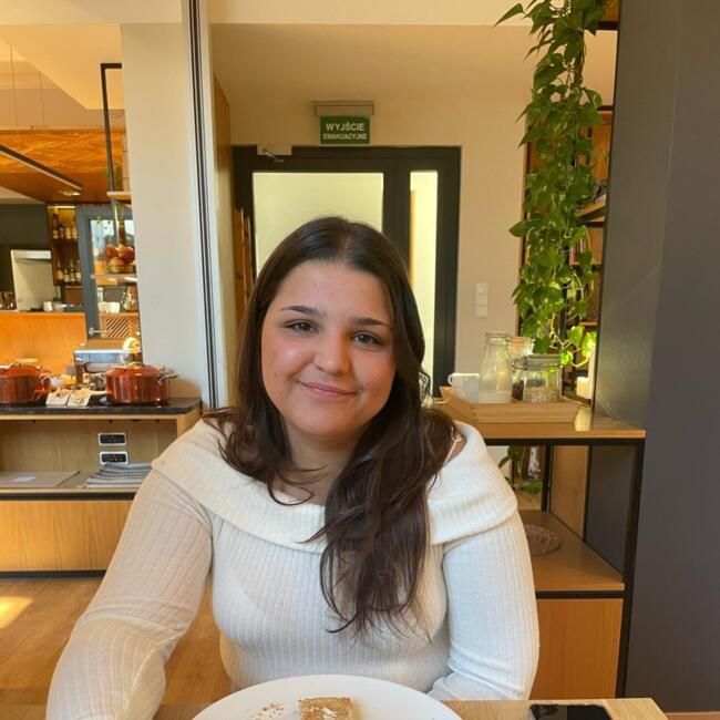 Babysitter in Funchal: Clara