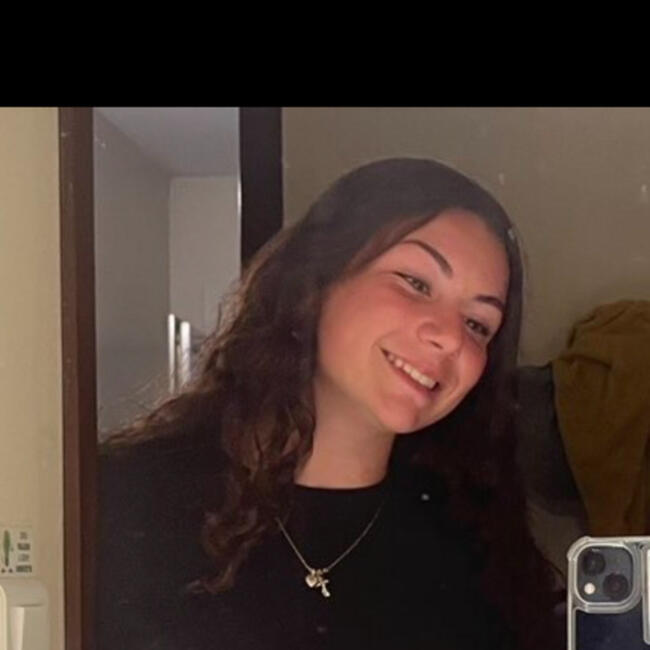 Babysitter in Pabu: Emeline