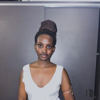 Babysitter in Kigali: Arikungoma