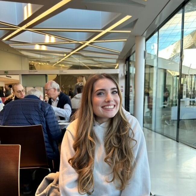 Babysitter in Argenteuil: Claire