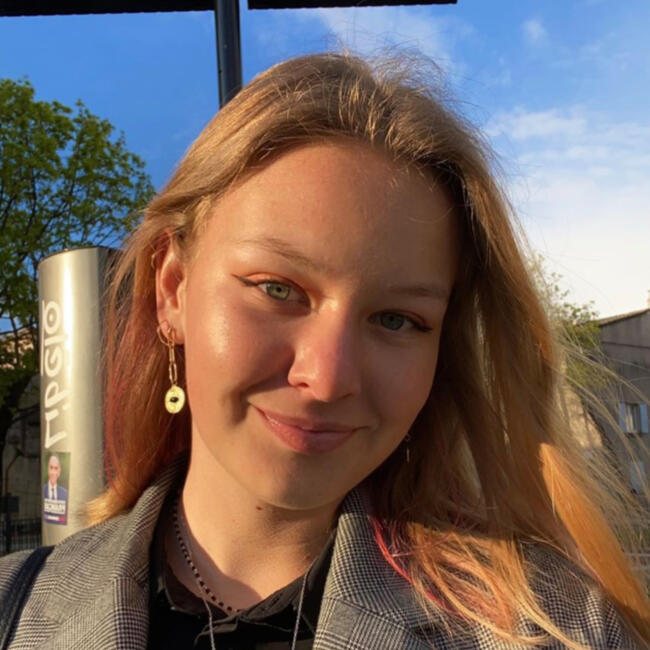 Babysitter in Avignon: Lucie