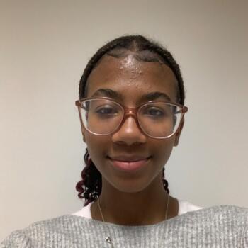 Babysitter in Moita: Jenipher