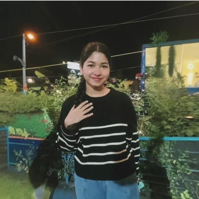 कोलकाता में बेबीसिटर: Rishika Banerjee