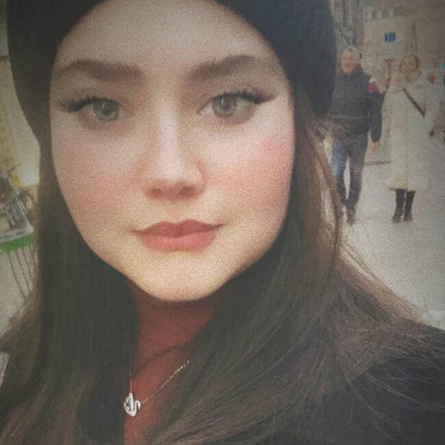 Babysitter in Wien: Lena