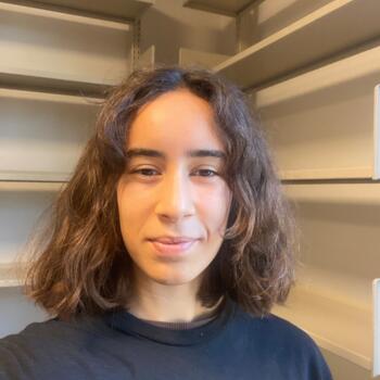 Babysitter in Ottignies-Louvain-la-Neuve: Lina