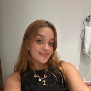 Babysitter in Auckland: Isabella