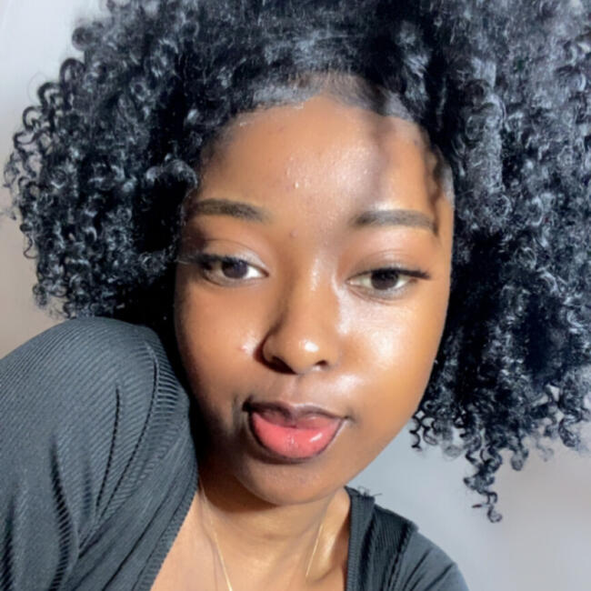 Babysitter in Cascais: Honorina Nzau