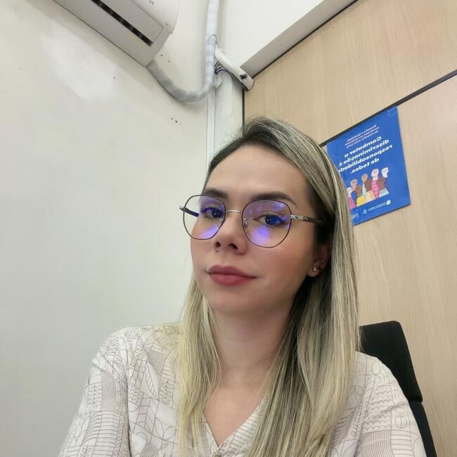 Babysitting job in Manaus: Beatriz