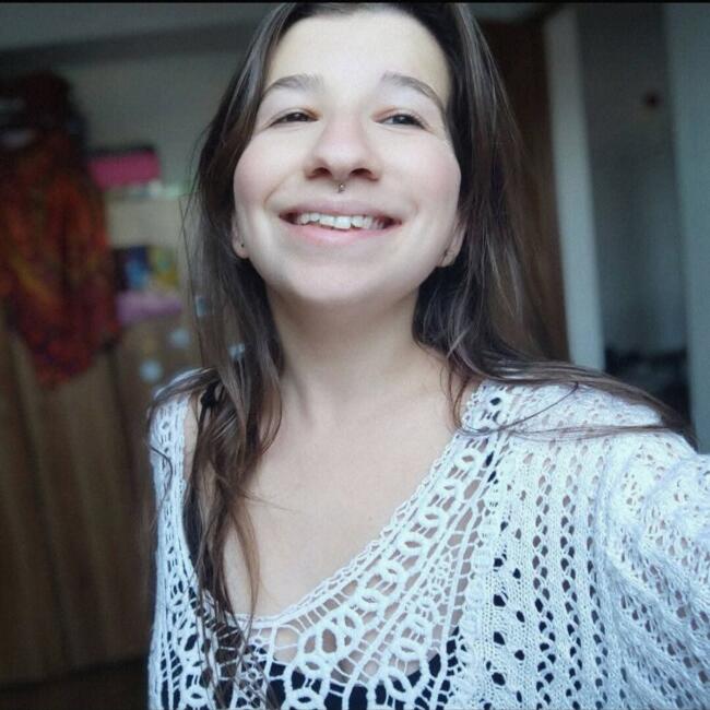 Bonă în Floreşti (Județul Cluj): Claudia