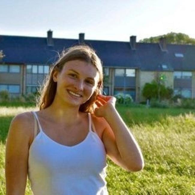 Niñera en Harelbeke: Merel
