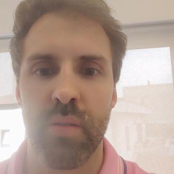 Trabalho de babysitting em Alfena: Trabalho de babysitting Carlos