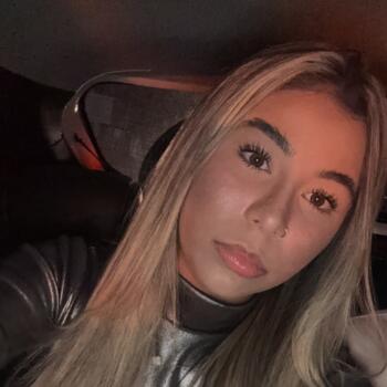 Babysitter in Goiânia: Mel