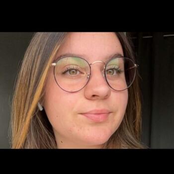 Babysitter in Châlons-en-Champagne: Lea