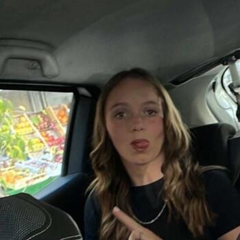 Babysitter in Rognes: Anais