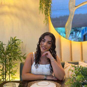 Babysitter in Quarteira: Bruna