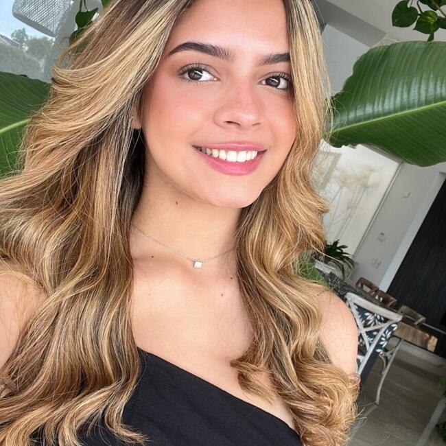 Chůva v Praha: Isabela