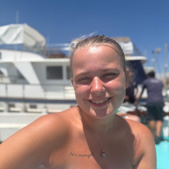 Babysitter in Sheffield: Amy