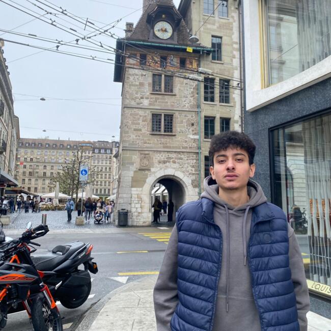 Bonă în București: Adem