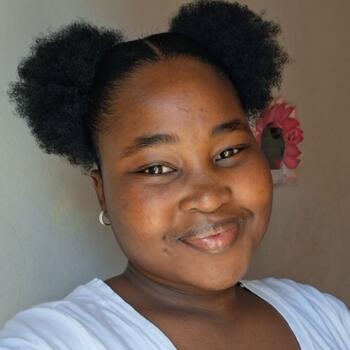 Babysitter in Rustenburg: Tshegofatso