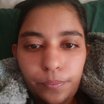 Babysitter Phoenix: Esha