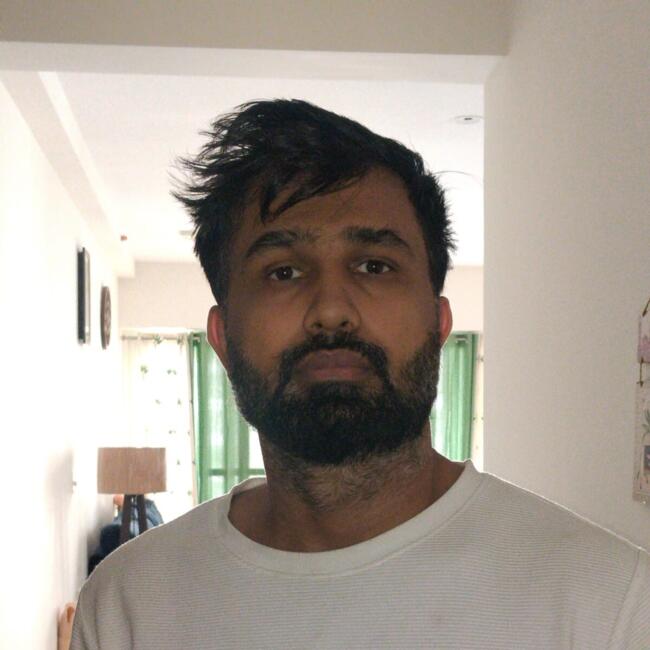 बंगलौर में बेबीसिटिंग की नौकरी: Nidhi