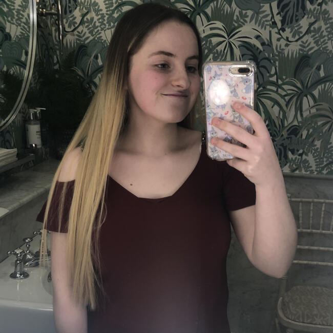 Babysitter in Gillingham: Alice