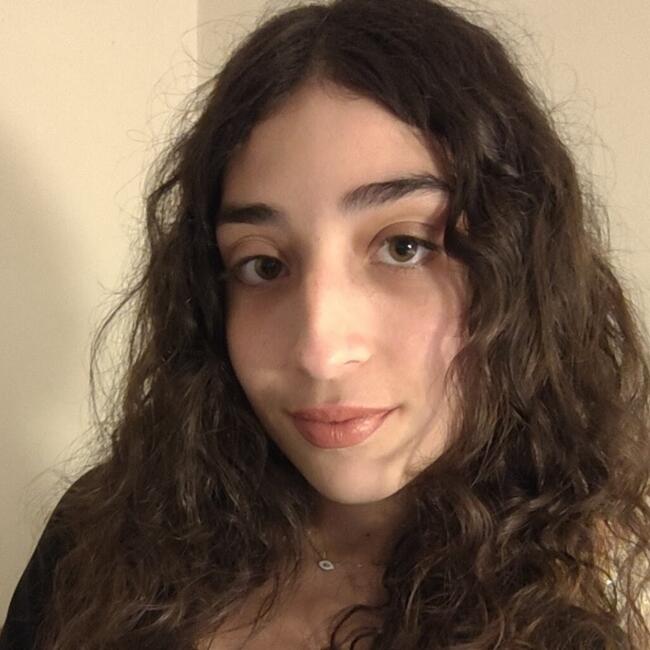 Babysitter στην περιοχή Πύργος: Κωνσταντίνα