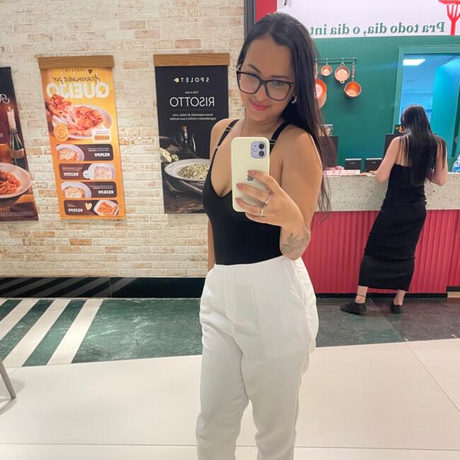 Emprego de babá em Goiânia: Iasmim