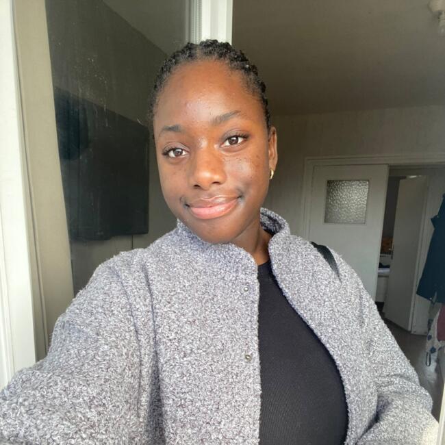 Babysitter in Villemomble: Jade