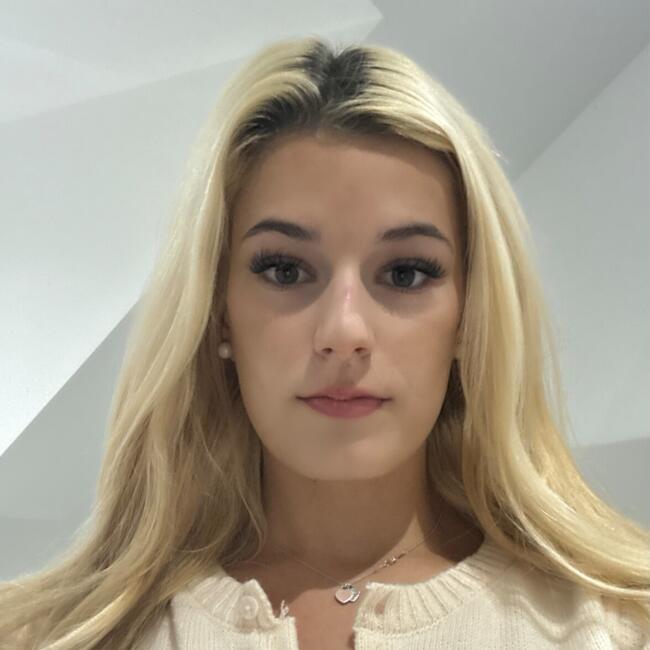 Babysitter in Leeds: Savanah