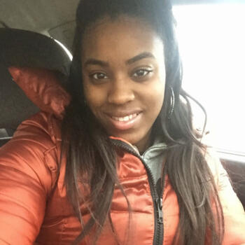 Babysitting job in Zurich: babysitting job Lora