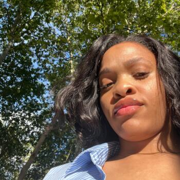 Babysitter in Clichy: Miradi