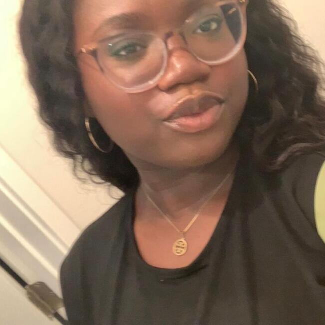 Babysitter in Peterborough: Buyi