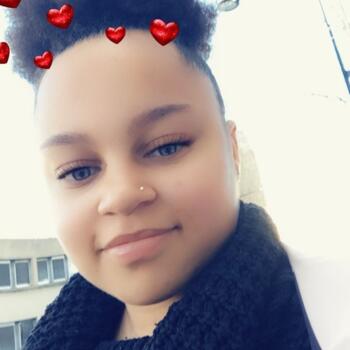 Baby-sitter in Paris: Cassandra