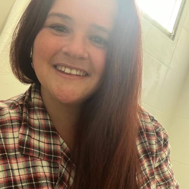 Babysitter in Salinas: Lucía