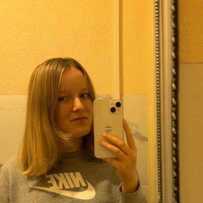 Babysitter in Mering: Helene