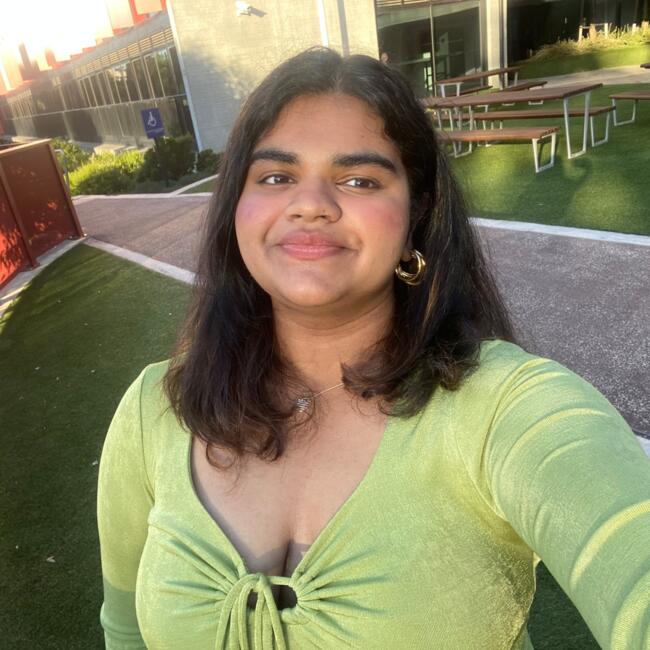 Babysitter in Melbourne: Emira