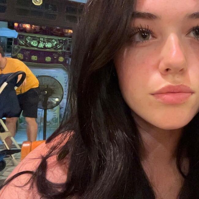 Babysitter in Auckland: Kyra Lee