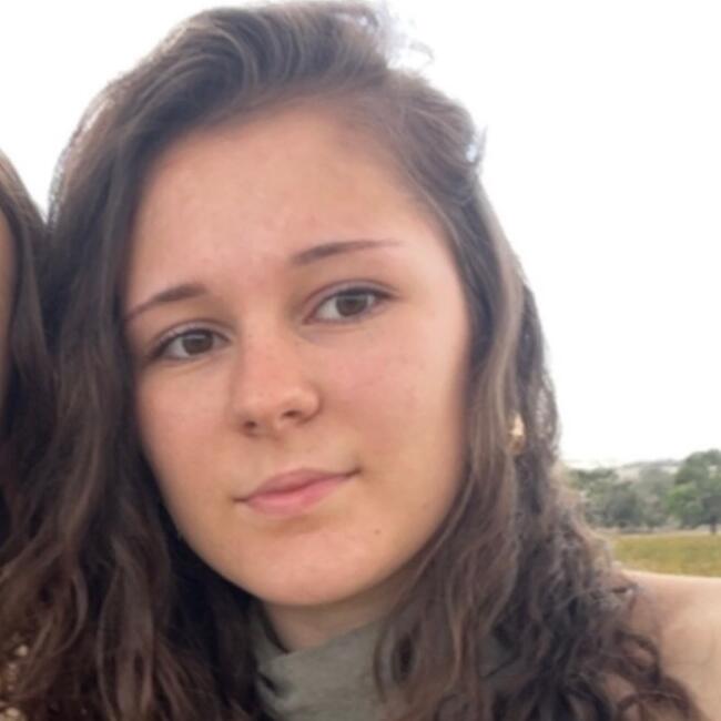 Babysitter in Auckland: Eleanor