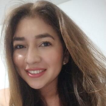 Babysitter in Pereira: Lizbeth