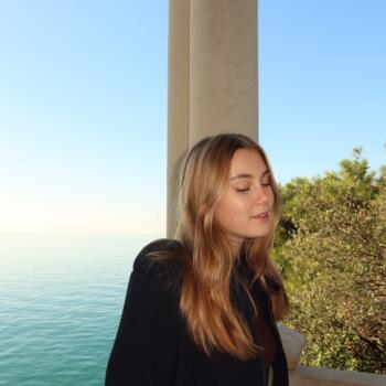 Babysitter in Madrid: Juliette